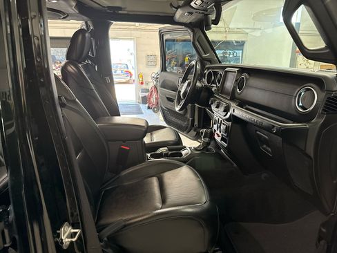 Used 2022 Jeep Wrangler Unlimited Rubicon 4xe w/ Cold Weather Group image 99