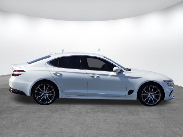 Used 2023 Genesis G70 2.0T RWD image 3