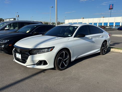 Used 2022 Honda Accord Sport image 1