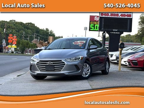 Used 2017 Hyundai Elantra SE FWD image 1