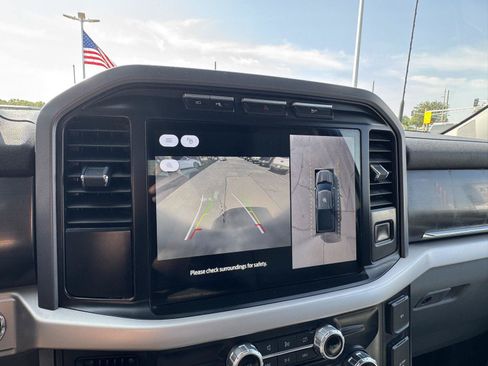 Used 2023 Ford F150 Lightning XLT AWD/4WD image 22