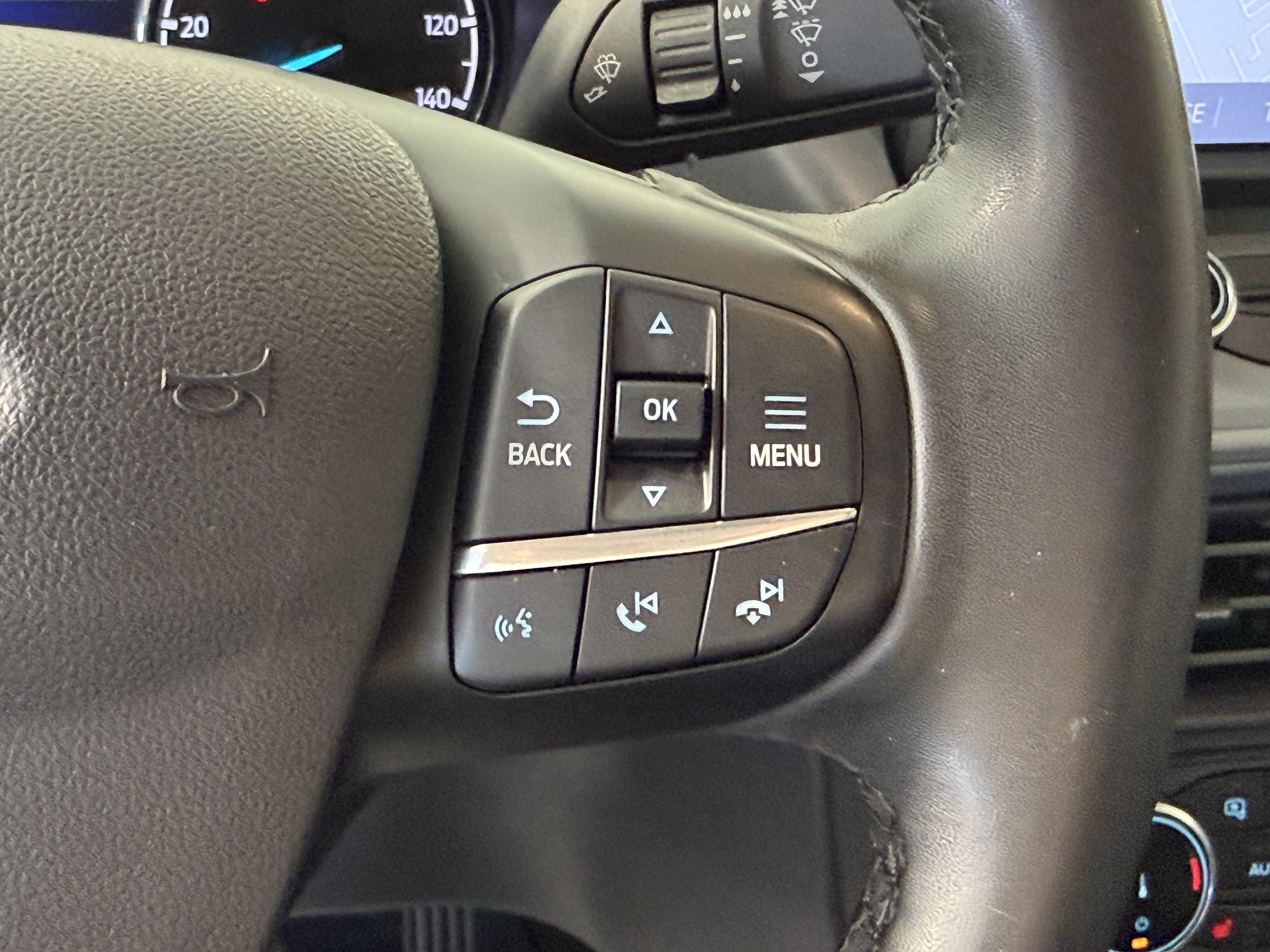 Used 2024 Ford Maverick Lariat w/ Black Appearance Package AWD/4WD image 29