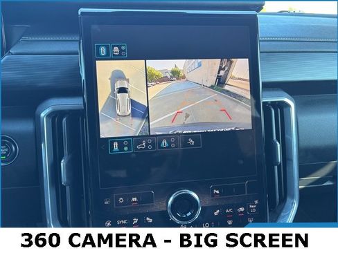 Used 2025 GMC Acadia Elevation image 12