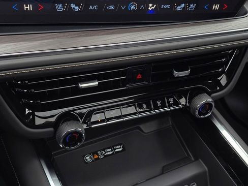 New 2026 Chevrolet Suburban Premier w/ Sun And Tow Package image 32