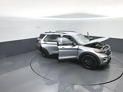 Certified 2023 Ford Explorer ST-Line w/ Class IV Trailer Tow Package RWD image 26