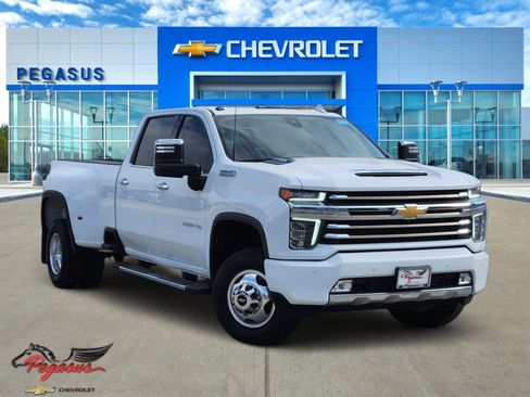 Used 2021 Chevrolet Silverado 3500 High Country image 1