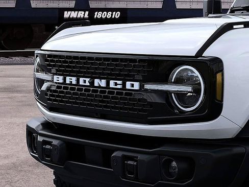 New 2026 Ford Bronco Badlands AWD/4WD image 19