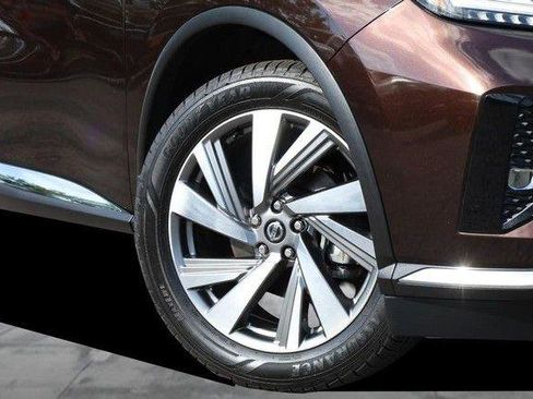 Used 2020 Nissan Murano SL w/ Moonroof Package FWD image 3