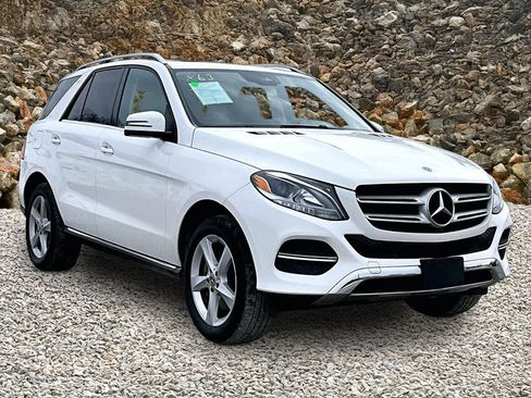 Used 2019 Mercedes-Benz GLE 400 4MATIC w/ Premium 1 Package image 10