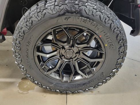Used 2024 Jeep Wrangler Unlimited Sport AWD/4WD image 20