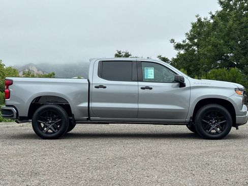 Used 2024 Chevrolet Silverado 1500 Custom RWD image 3