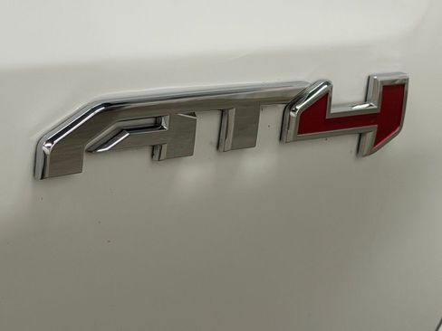 Certified 2023 GMC Sierra 1500 AT4 w/ AT4 Preferred Package image 12