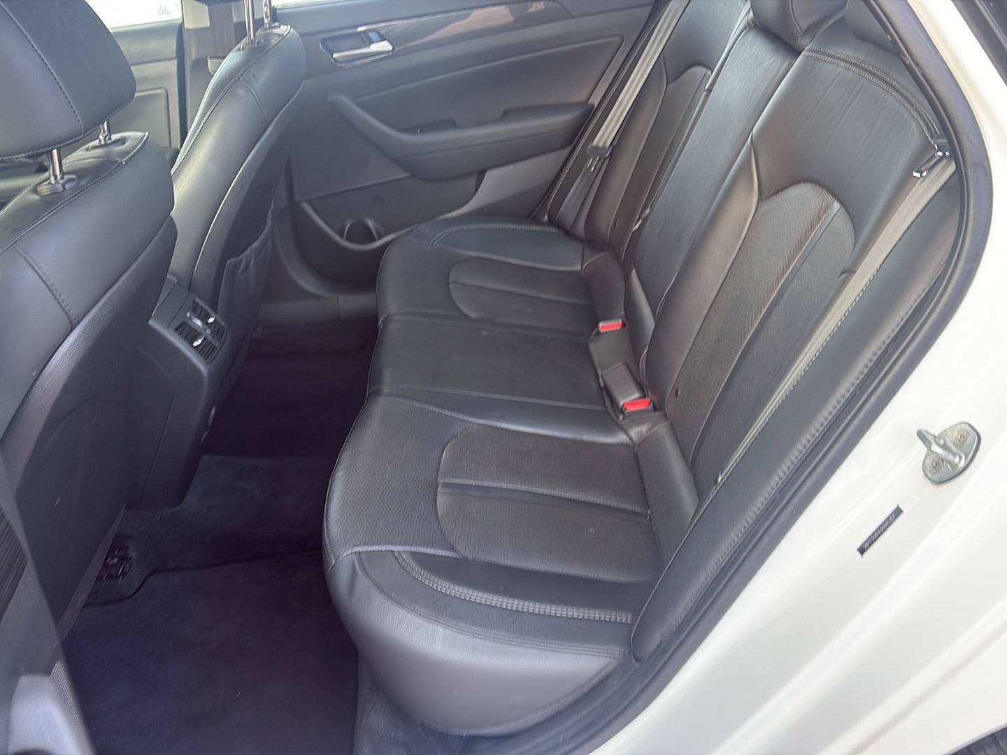 Used 2018 Hyundai Sonata Limited w/ Limited Ultimate Package 03 FWD image 16
