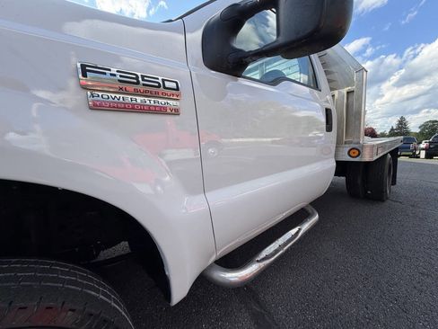 Used 2006 Ford F350 4x4 Regular Cab DRW Super Duty image 2