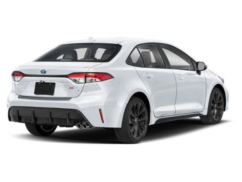 Used 2026 Toyota Corolla SE FWD image 2