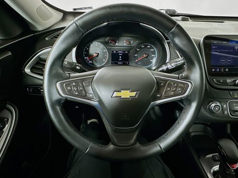 Used 2024 Chevrolet Malibu RS FWD image 11