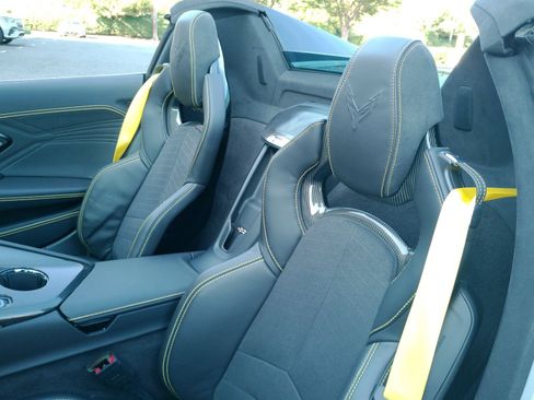Used 2026 Chevrolet Corvette E-Ray w/ Stealth Interior Trim Package AWD/4WD image 17