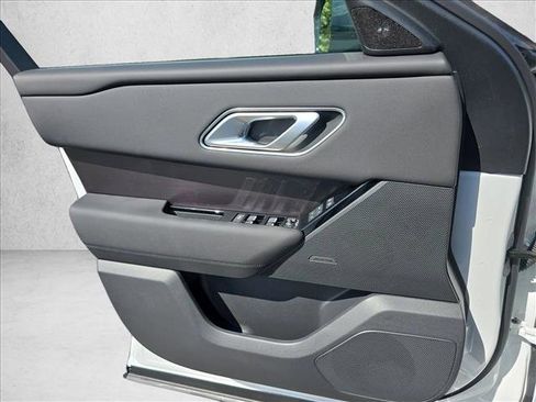 New 2026 Land Rover Range Rover Velar Dynamic SE AWD/4WD image 25