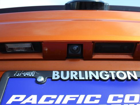 Used 2022 Nissan Kicks SV FWD image 15