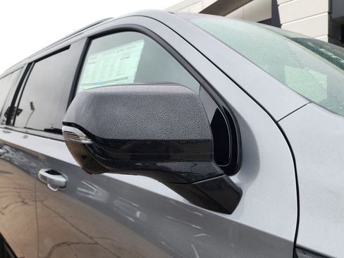 New 2026 GMC Yukon XL AT4 Ultimate image 10