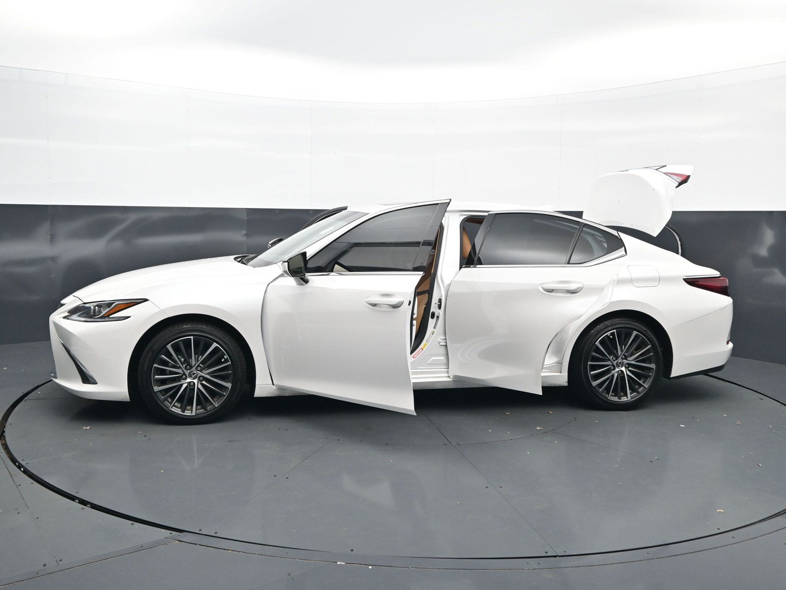 Used 2025 Lexus ES 350 w/ Premium Package FWD image 46