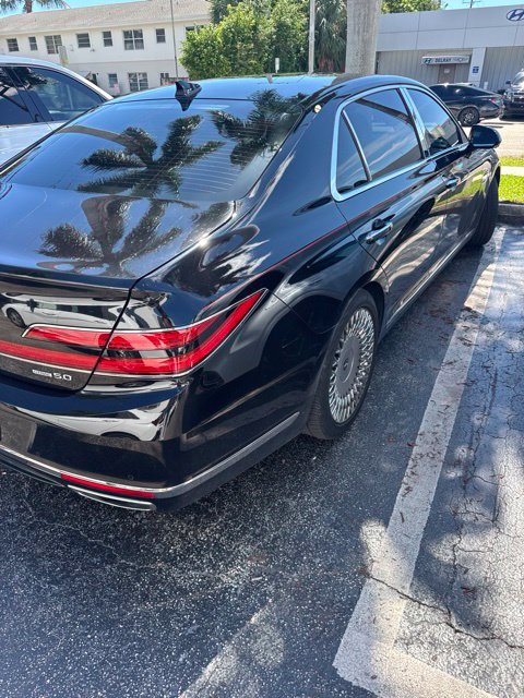Used 2020 Genesis G90 5.0 Ultimate AWD/4WD image 3