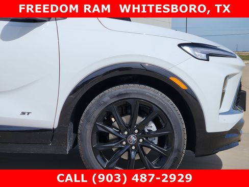 Used 2026 Buick Encore GX Sport Touring w/ Comfort Package image 9