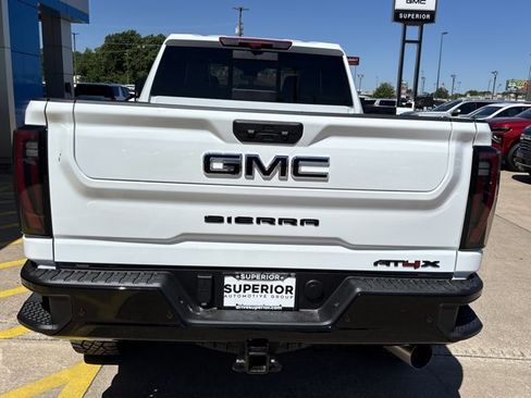 New 2026 GMC Sierra 2500 AT4X w/ LPO, Black Badging Package AWD/4WD image 4