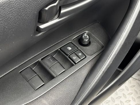 Used 2024 Toyota Corolla LE AWD/4WD image 19