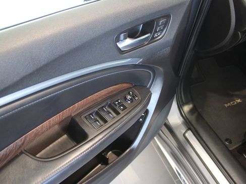 Used 2020 Acura MDX SH-AWD w/ Advance Package image 32