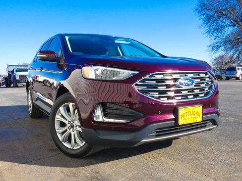 Used 2022 Ford Edge Titanium image 41