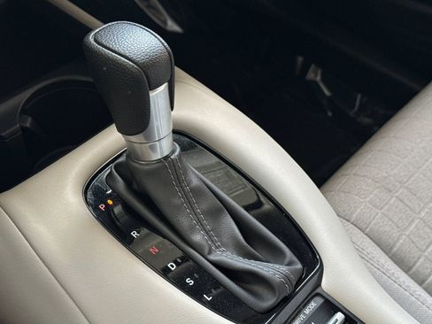 Certified 2024 Honda HR-V LX image 18