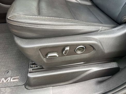 Used 2021 GMC Yukon Denali image 24