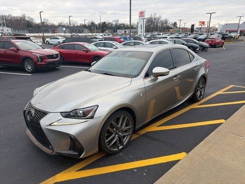 Used 2018 Lexus IS 350 AWD image 2