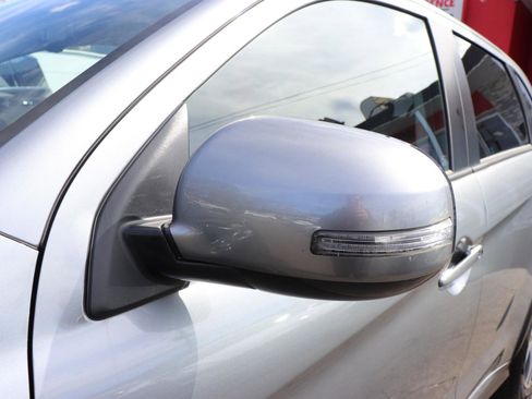 Used 2025 Mitsubishi Outlander Sport SE image 49