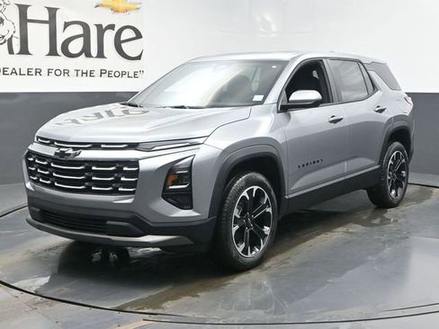 New 2026 Chevrolet Equinox LT w/ Convenience Package II FWD image 12