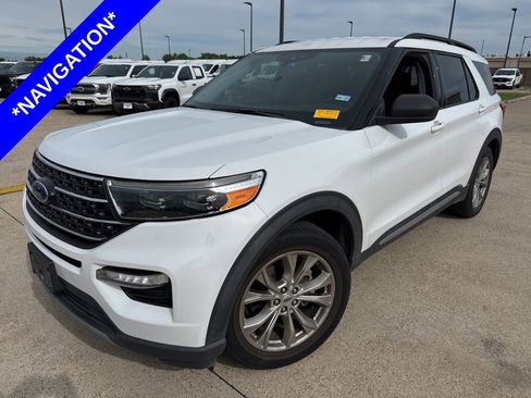 Used 2021 Ford Explorer XLT w/ Equipment Group 202A image 1