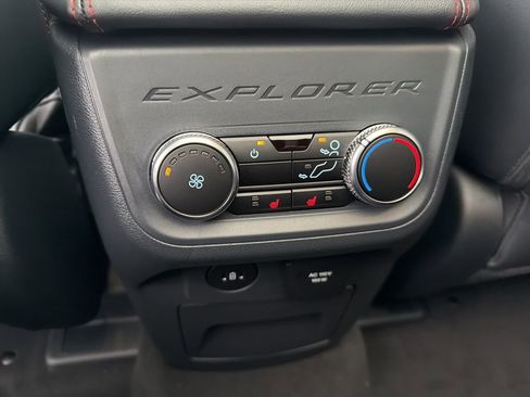 New 2026 Ford Explorer ST-Line w/ ST-Line Street Pack AWD/4WD image 16