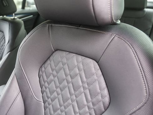 Certified 2023 BMW 530e w/ M Sport Package image 22