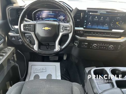 Used 2025 Chevrolet Silverado 2500 LT AWD/4WD image 29