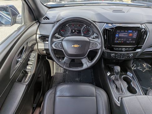 Certified 2023 Chevrolet Traverse LT w/ LT Premium Package AWD/4WD image 15