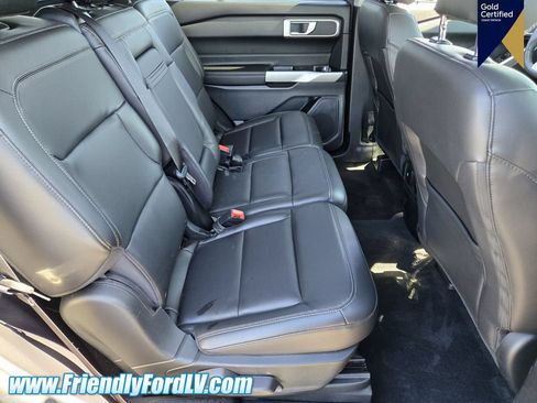 Certified 2022 Ford Explorer XLT w/ Equipment Group 202A RWD image 11