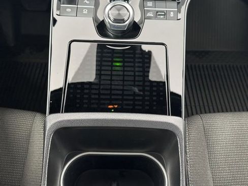 Certified 2025 Toyota bZ4X AWD image 18