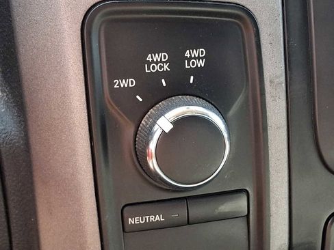 Used 2013 RAM 1500 Express AWD/4WD image 22