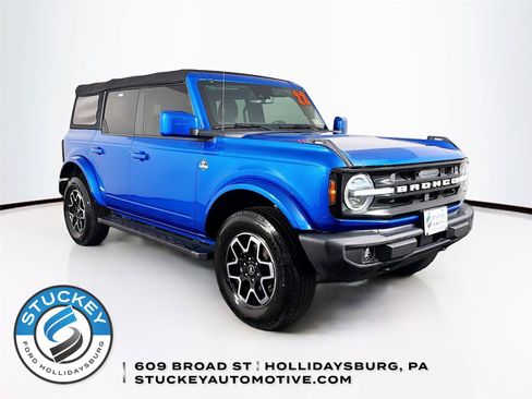 Used 2022 Ford Bronco Outer Banks AWD/4WD image 1