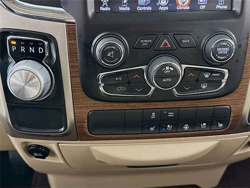 Used 2016 RAM 1500 Laramie w/ Convenience Group image 18