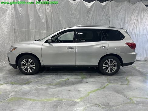 Used 2020 Nissan Pathfinder S image 13