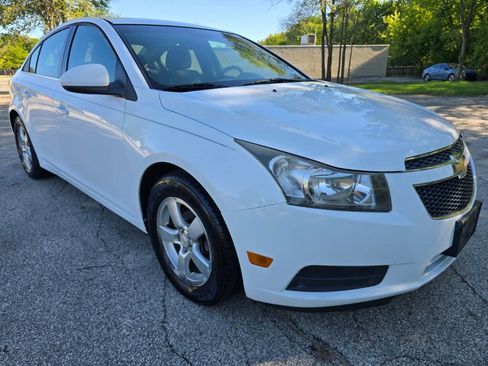 Used 2011 Chevrolet Cruze LT FWD image 3