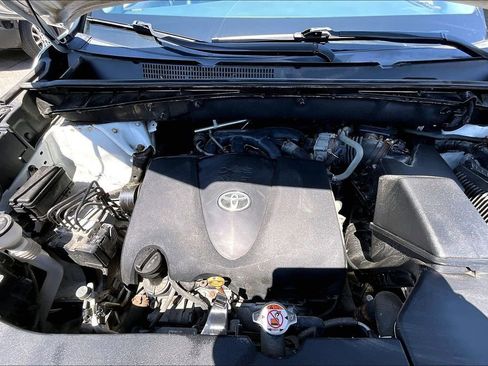 Used 2019 Toyota Highlander SE AWD/4WD image 31