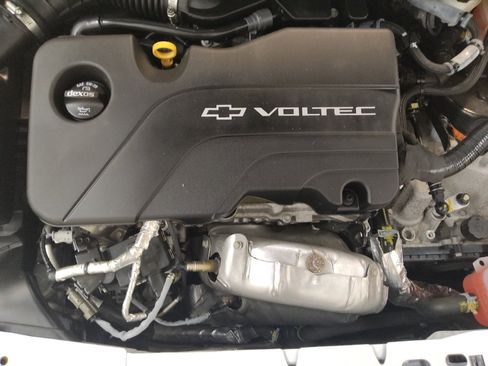Used 2017 Chevrolet Volt Premier w/ Driver Confidence II Package FWD image 30